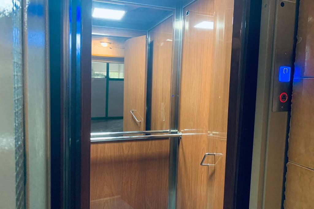 בוקרשט Cozy 2 Rooms Apartment Close To City Center מראה חיצוני תמונה