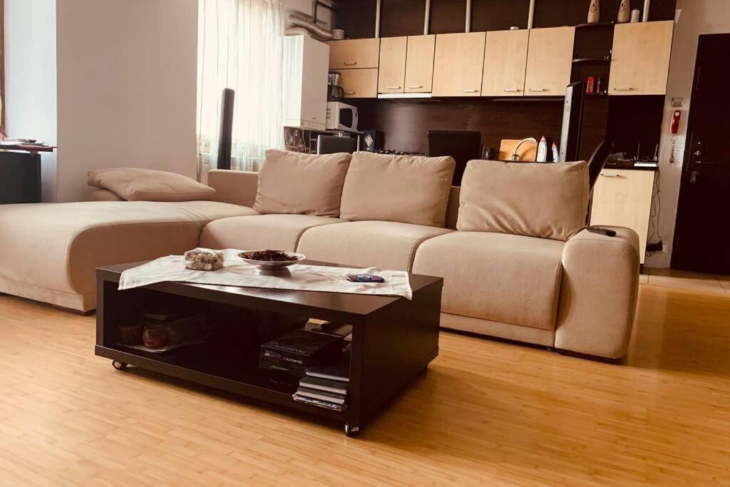בוקרשט Cozy 2 Rooms Apartment Close To City Center מראה חיצוני תמונה